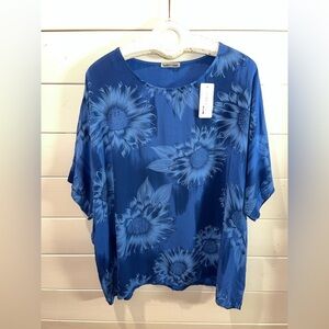 MADE IN ITALY - New Blue Floral Blouse - One size